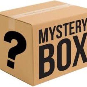 MYSTERY BOX (Forever 21, H&M, Zara, Topshop)